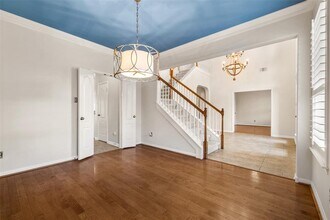 2300 Via Cordova Ct in Austin, TX - Building Photo - Building Photo