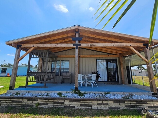 property at 3908 Lemonwood Dr N