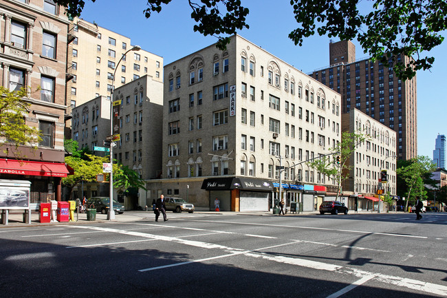 201 W 92nd St in New York, NY - Building Photo - Building Photo