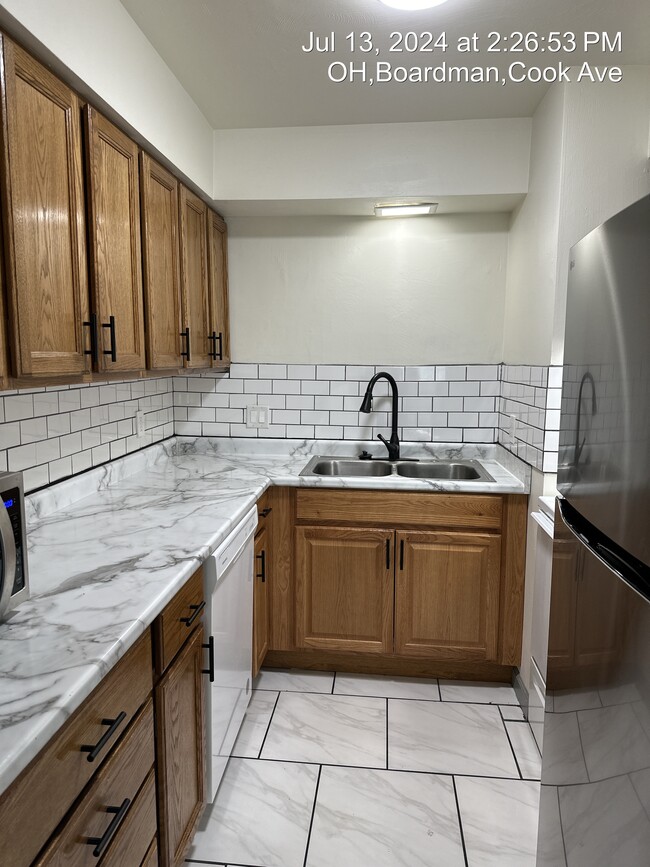 865 Cook Ave, Unit 5 in Youngstown, OH - Building Photo - Building Photo