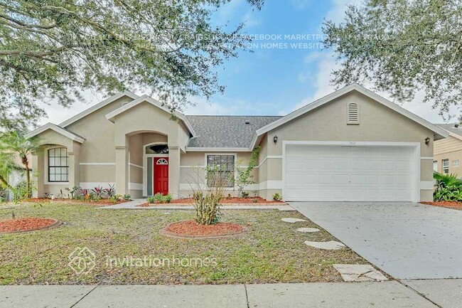 property at 2621 Alclobe Cir