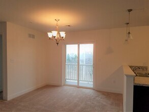 8433 Hilton St in Hummelstown, PA - Foto de edificio - Building Photo