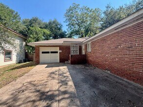914 Keith Ln in Austin, TX - Building Photo - Building Photo