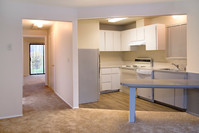 Waverly Manor Apartments in Lakewood, WA - Building Photo - Building Photo