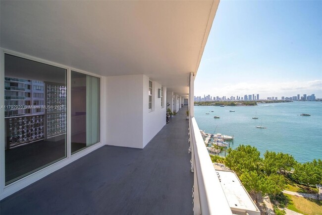 property at 910 West Ave