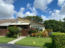 5061 Nesting Way in Delray Beach, FL - Building Photo