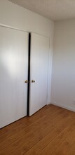 705 S Chevy Chase Dr, Unit 12 in Glendale, CA - Building Photo - Building Photo