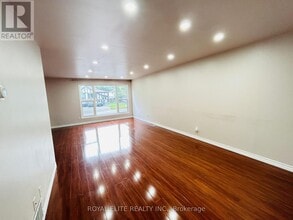 171 Apache Trail in Toronto, ON - Building Photo - Building Photo