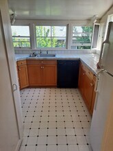 1050 Elbert St, Unit glenview in Oakland, CA - Foto de edificio - Building Photo
