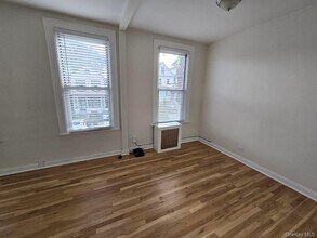 85 Chester Pl in Yonkers, NY - Building Photo - Building Photo