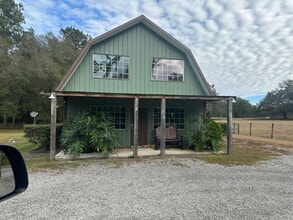 15455 NW 100th Avenue Rd in Reddick, FL - Building Photo - Building Photo