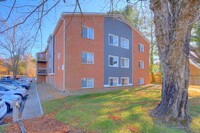 313/315 Clay St in Blacksburg, VA - Building Photo - Interior Photo