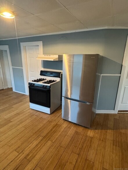 95 Center St, Unit 1 in Bridgeport, CT - Building Photo - Building Photo