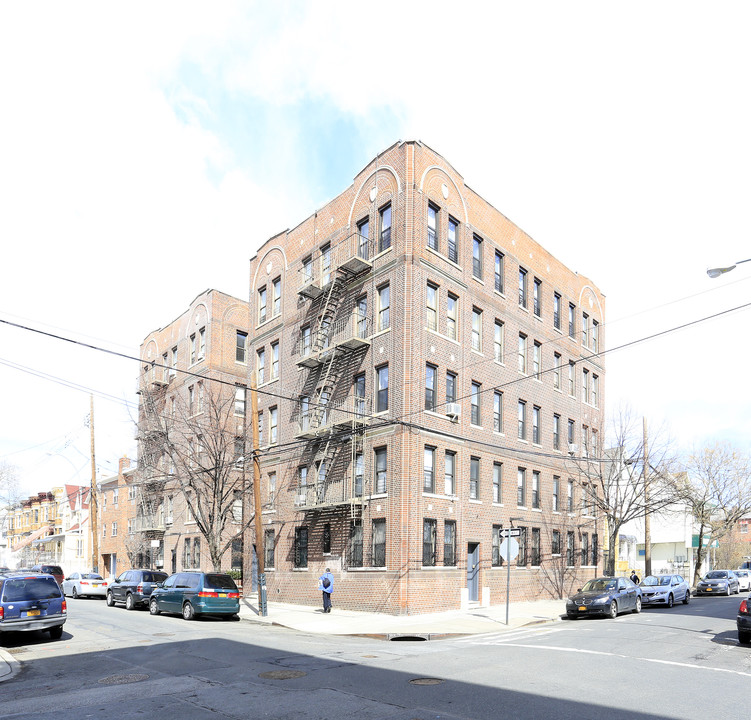 1500 Overing St in Bronx, NY - Building Photo