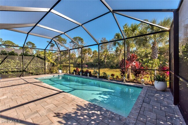 property at 9761 Willet Ct