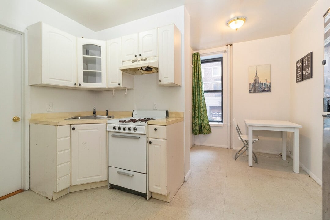 327 E 92nd St in New York, NY - Foto de edificio