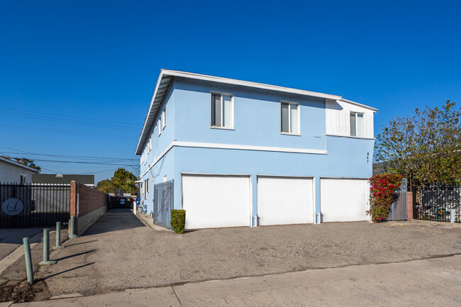 847 E Imperial Hwy in Los Angeles, CA - Building Photo - Primary Photo