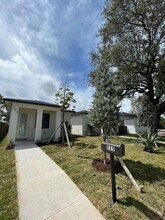 227 N E St in Lake Worth Beach, FL - Building Photo - Building Photo