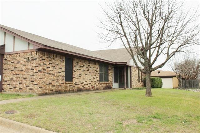 property at 1110 Curtis Dr