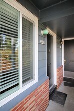 1007-1019 SW Gaines St and 3521-3527 SW 10th Ave in Portland, OR - Foto de edificio - Building Photo