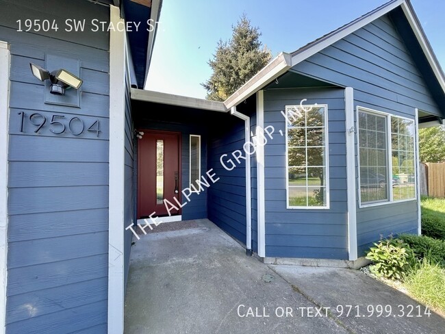 19504 SW Stacey St in Beaverton, OR - Building Photo - Building Photo