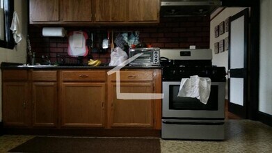 24 Lyne Rd in Boston, MA - Building Photo - Building Photo