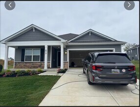 672 Armstrong Ave in Hagerstown, MD - Foto de edificio - Building Photo