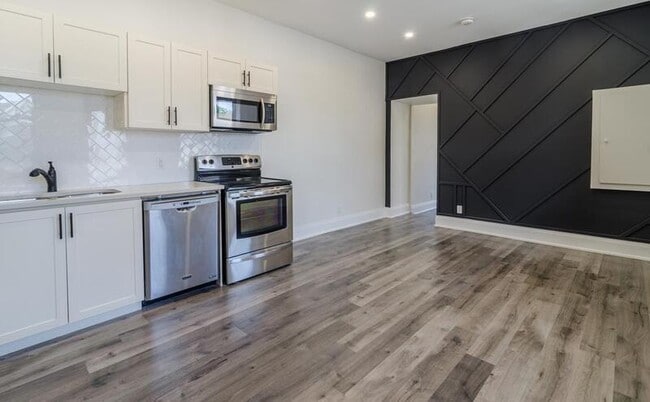 87 Victoria Ave N in Hamilton, ON - Building Photo - Building Photo