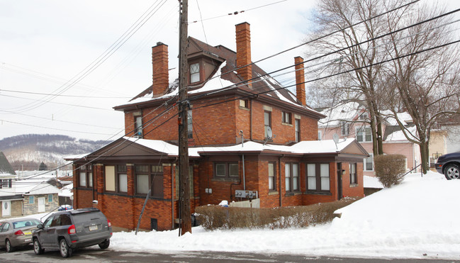 1100 State Ave in Coraopolis, PA - Building Photo - Building Photo