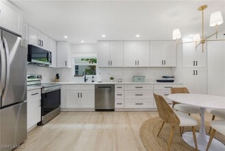 1549 Sandpiper St in Naples, FL - Building Photo - Building Photo