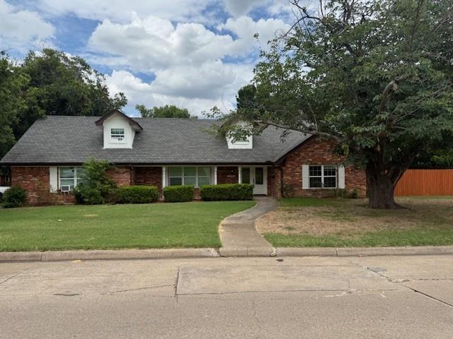 property at 5457 Wedgmont Cir N