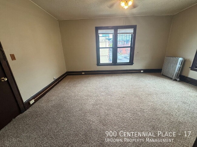 900 Centennial Pl in Minneapolis, MN - Foto de edificio - Building Photo