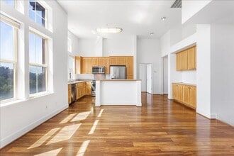 6028 Old Quarry Loop in Oakland, CA - Building Photo - Building Photo