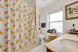 Cornelia & Racine in Chicago, IL - Building Photo - Building Photo