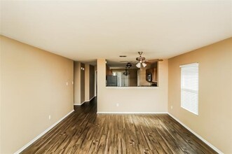 10521 Flagstaff Run in Fort Worth, TX - Building Photo - Building Photo