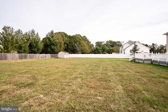 27 Samantha Dr in Monroe Township, NJ - Building Photo - Building Photo