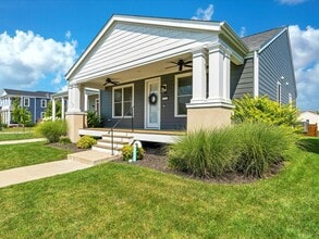 3334 Simeon Bunker St in St. Charles, MO - Foto de edificio - Building Photo