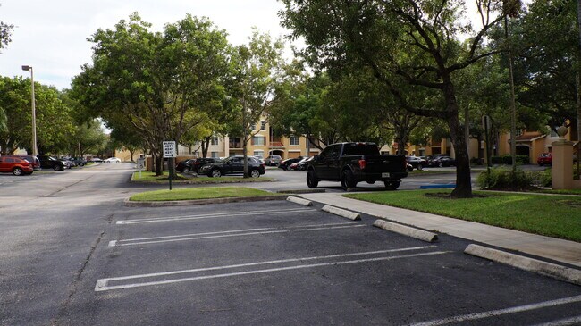 4271 San Marino Blvd in West Palm Beach, FL - Building Photo - Building Photo