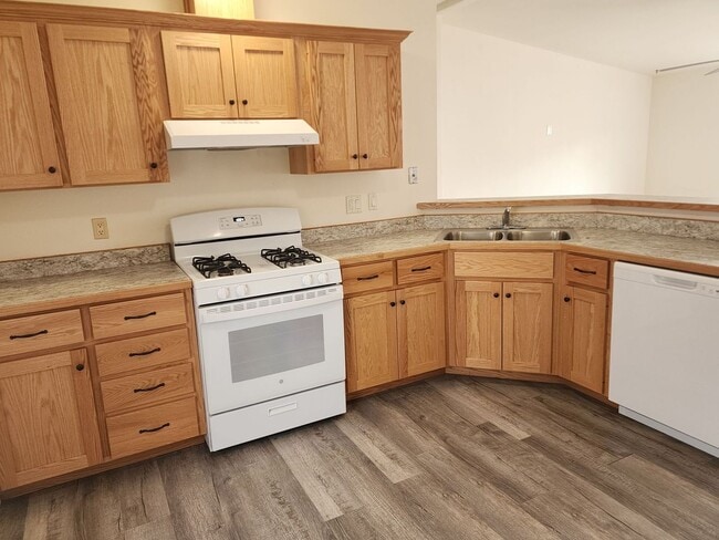 property at 255 E 100 N