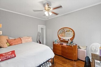 2465 N Clark St in Chicago, IL - Building Photo - Building Photo