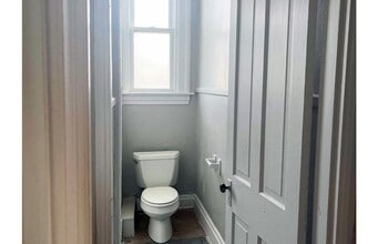 2829 Glendora Ave in Cincinnati, OH - Foto de edificio - Building Photo