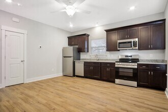 102 Magruder Ave in Williamsburg, VA - Building Photo - Building Photo