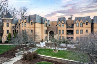 Parkwood Knoll in Charlotte, NC - Foto de edificio - Building Photo