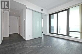 5-2305 St Joseph St in Toronto, ON - Building Photo - Building Photo