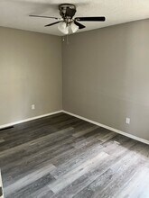 10401 Sycamore Ave in Kansas City, MO - Building Photo - Building Photo