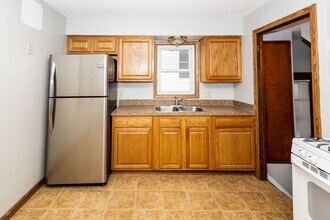 5048 Claremont Blvd in Garfield Heights, OH - Building Photo - Building Photo