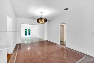 1232 Lenox Ave. in Miami Beach, FL - Building Photo - Building Photo