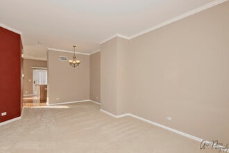 743 Cherry Creek Dr in Grayslake, IL - Building Photo - Building Photo
