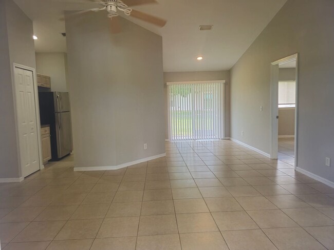 4403 22nd St SW in Lehigh Acres, FL - Building Photo - Building Photo