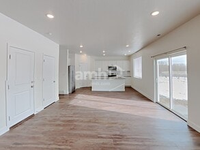 1419 Perelle Ln in Saratoga Springs, UT - Building Photo - Building Photo